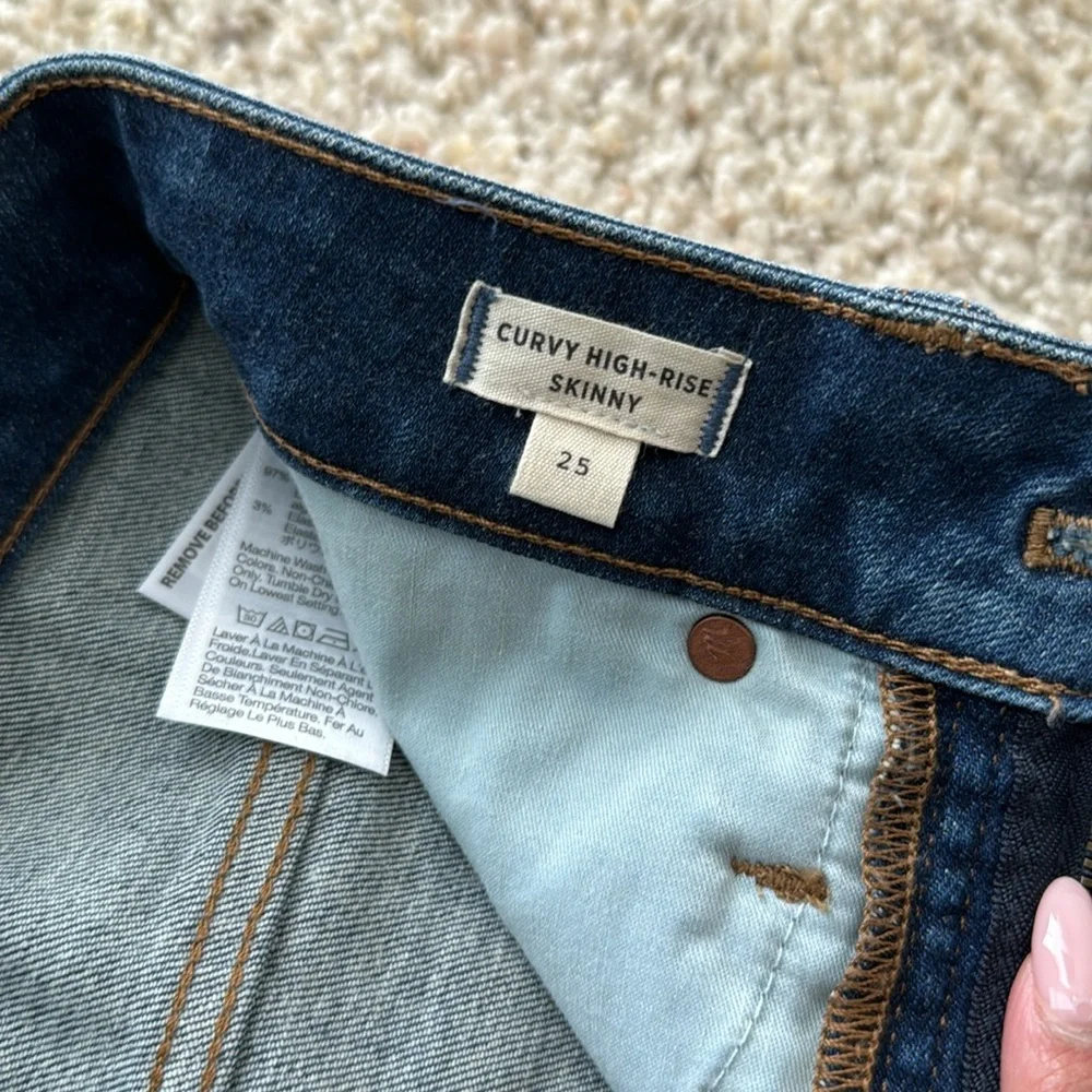 Madewell Curvy High Rise Skinny Jeans - Picture 3 of 5